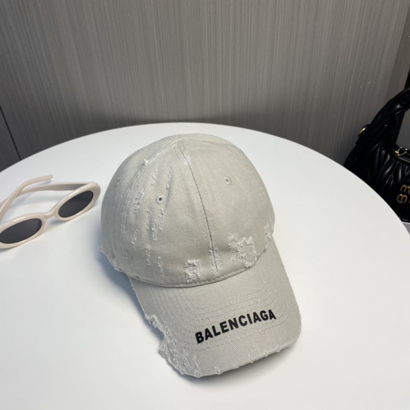 BALENCIAGA